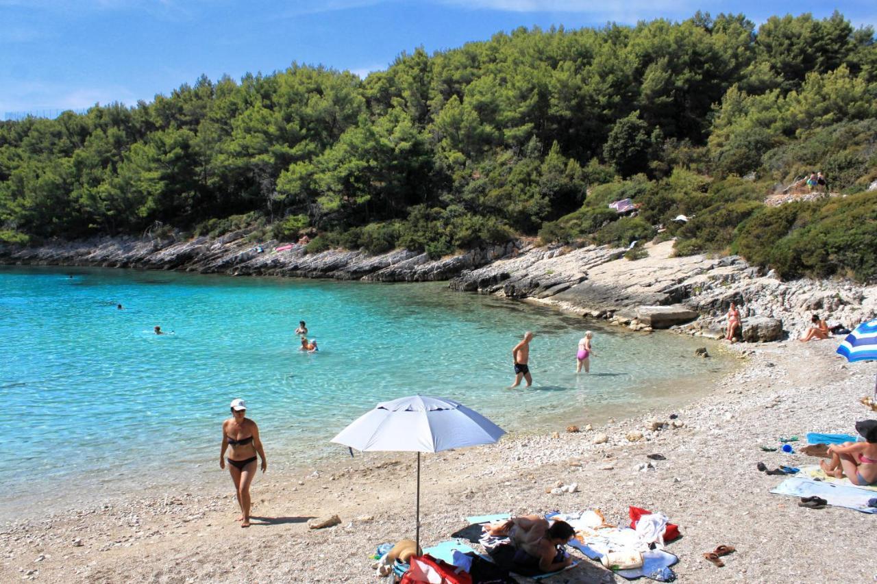 Family Friendly Apartments With A Swimming Pool Zavalatica, Korcula - 183 Εξωτερικό φωτογραφία